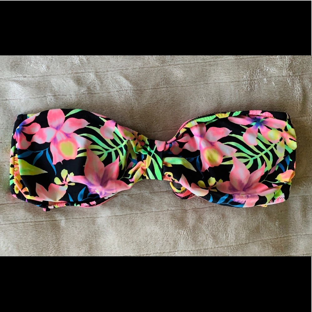 Floral Strapless Bikini Top